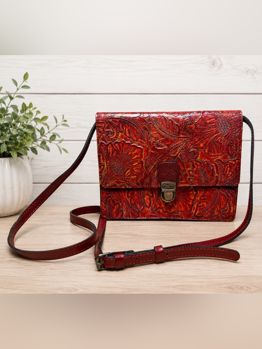 Patricia Nash Lanza Crossbody Organizer Lava Red Tooled Leather Crossbody EUC